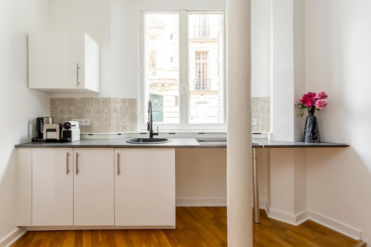 Cozy Apartment - Champs Elysees - Monceau Parijs Buitenkant foto
