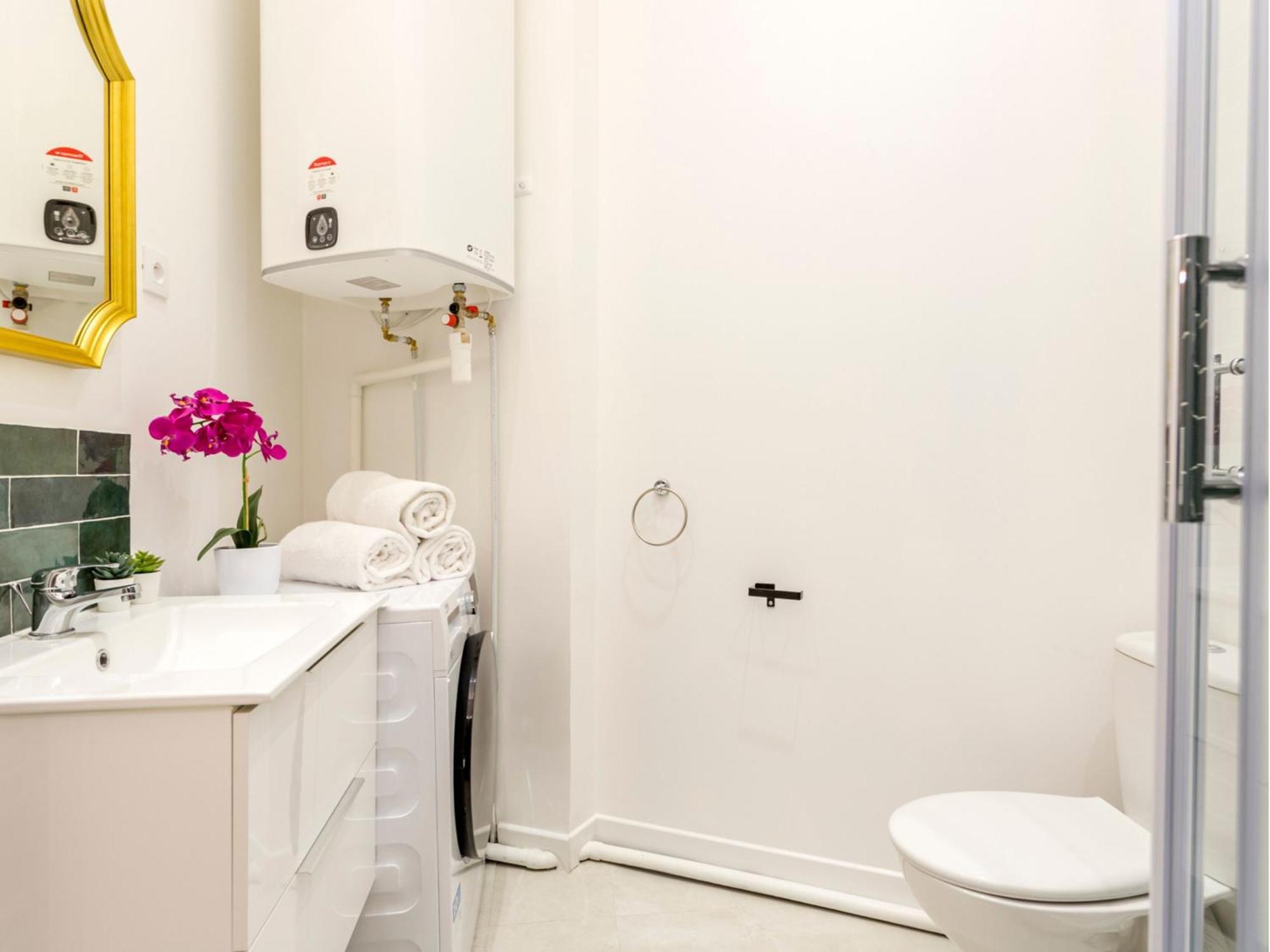 Cozy Apartment - Champs Elysees - Monceau Parijs Buitenkant foto
