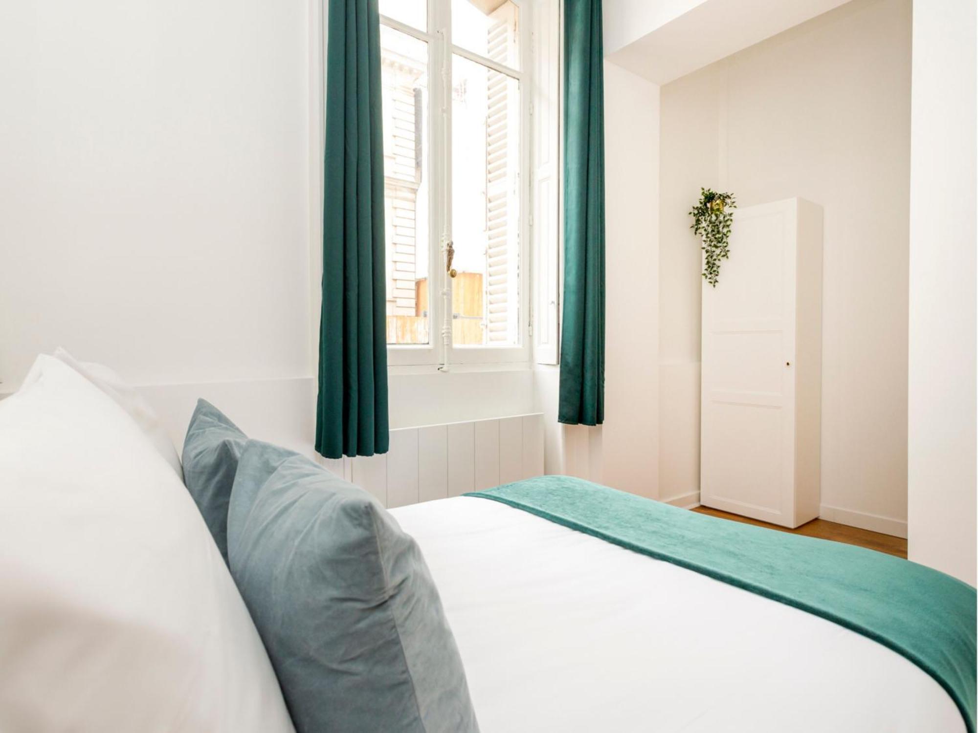 Cozy Apartment - Champs Elysees - Monceau Parijs Buitenkant foto